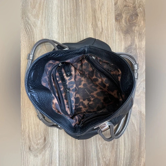 B. Makowsky Black Leather Metallic Gray Handles Hobo Shoulder Handbag EUC - Picture 3 of 6